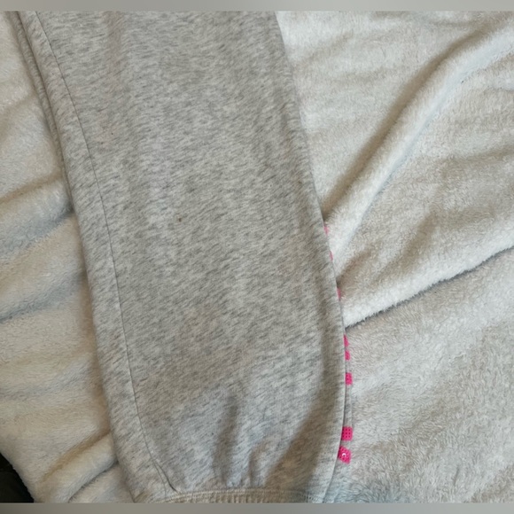 Victoria’s Secret Pink Gray capri Sweats with Pink Lettering - Picture 8 of 12